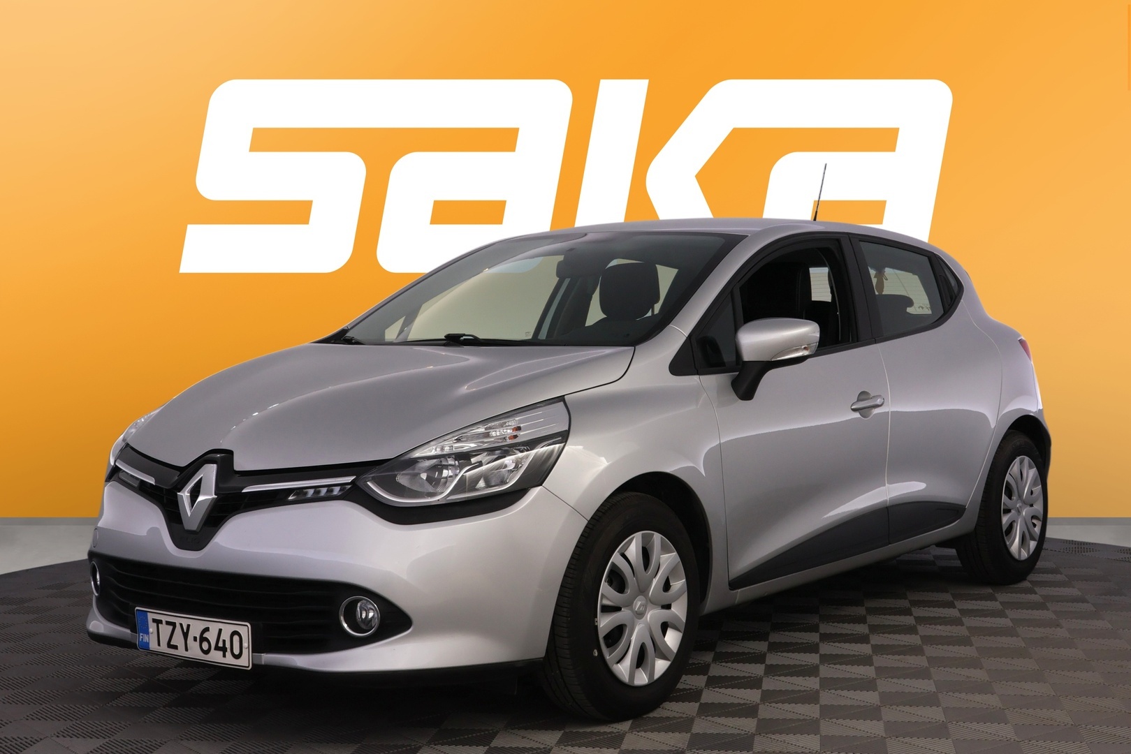 RENAULT Clio 2015