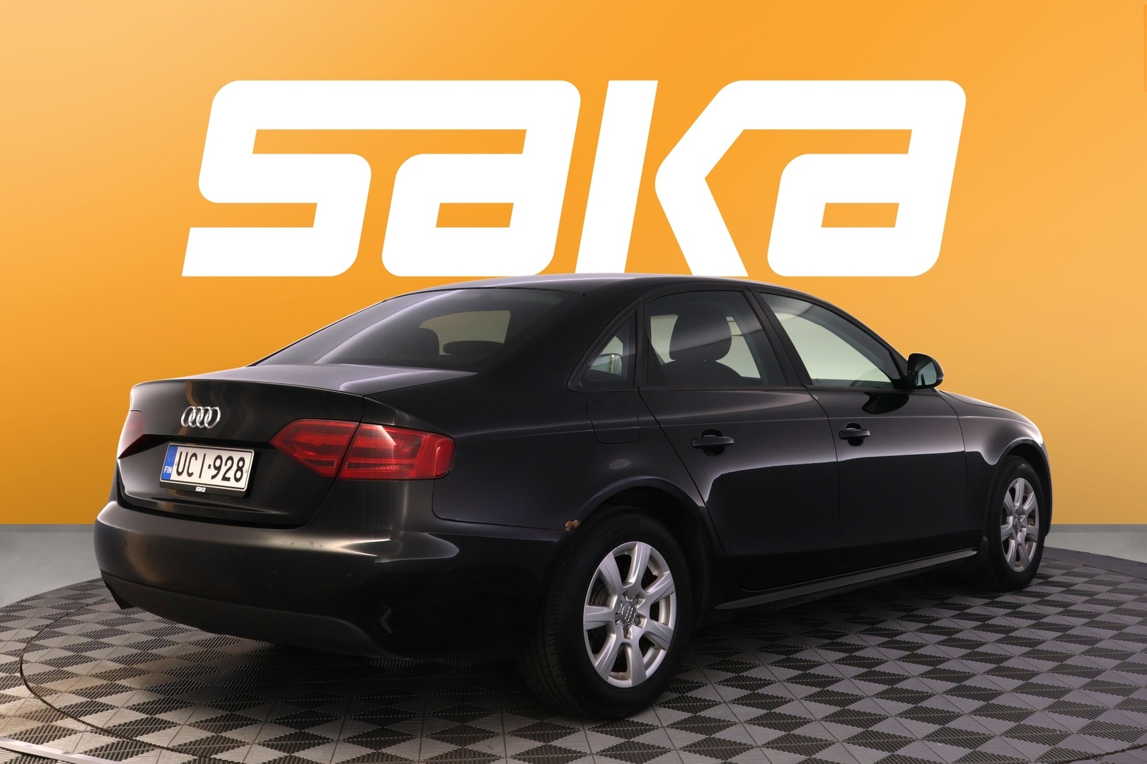 AUDI A4 2009