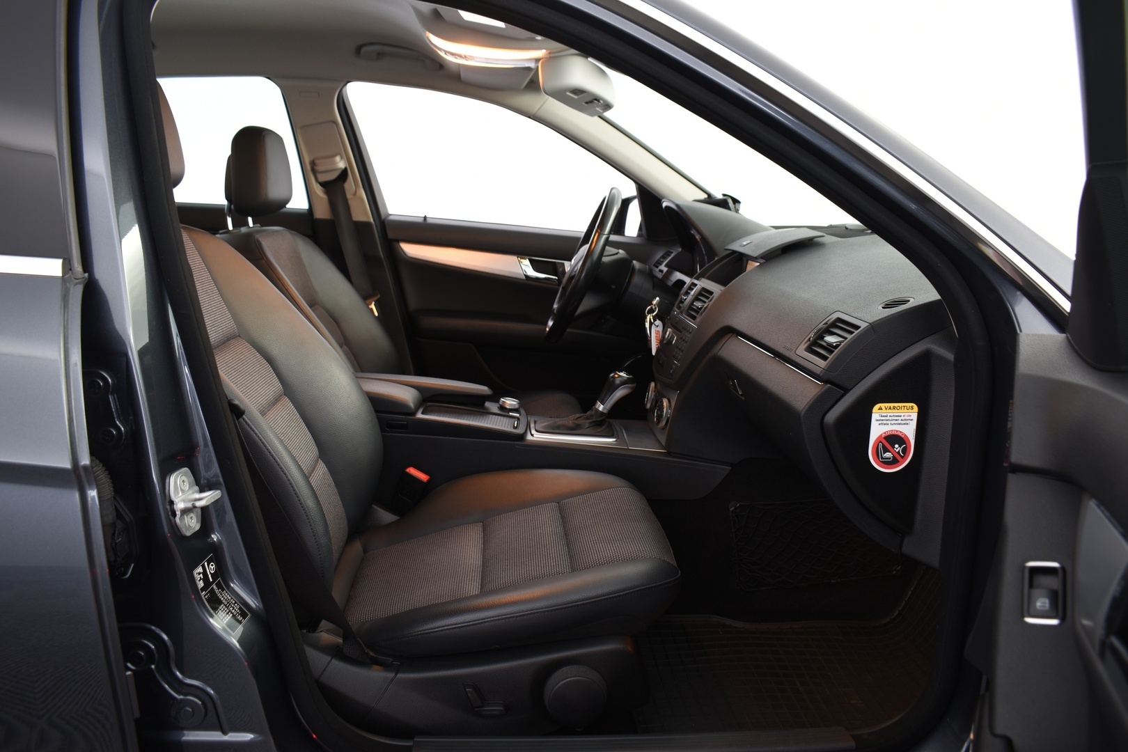 MERCEDES-BENZ C 2010