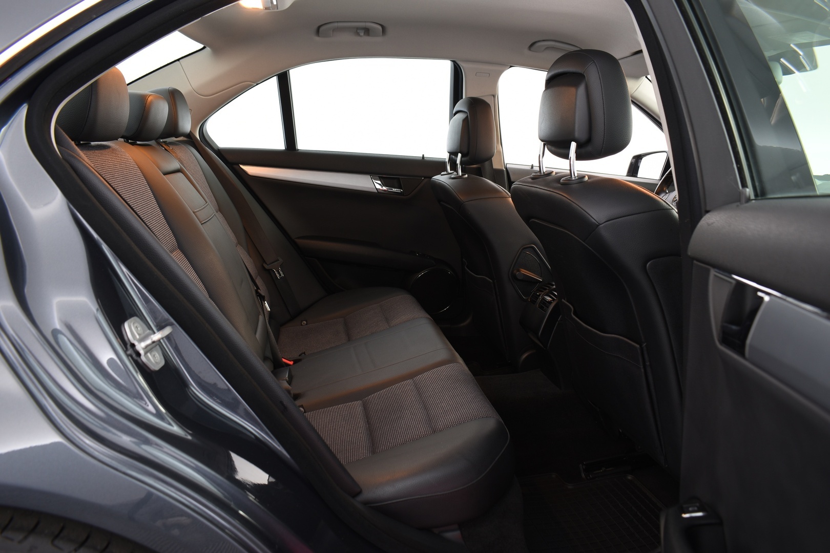 MERCEDES-BENZ C 2010