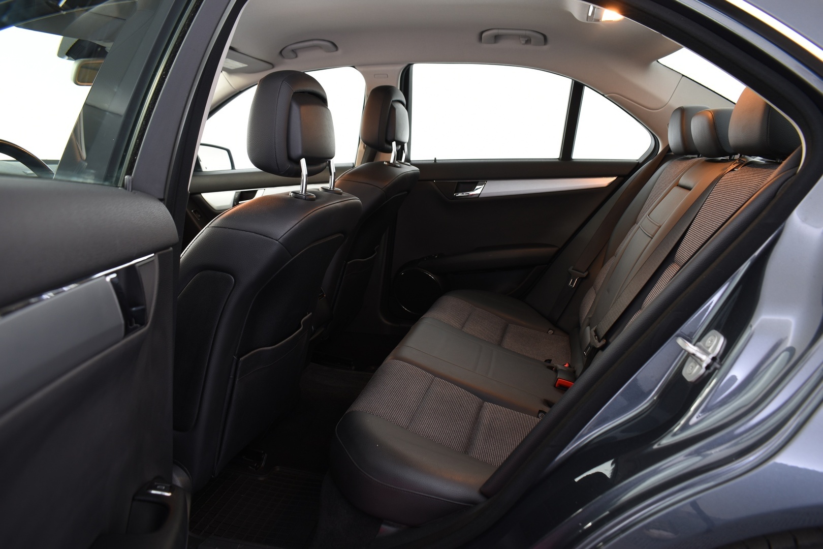 MERCEDES-BENZ C 2010
