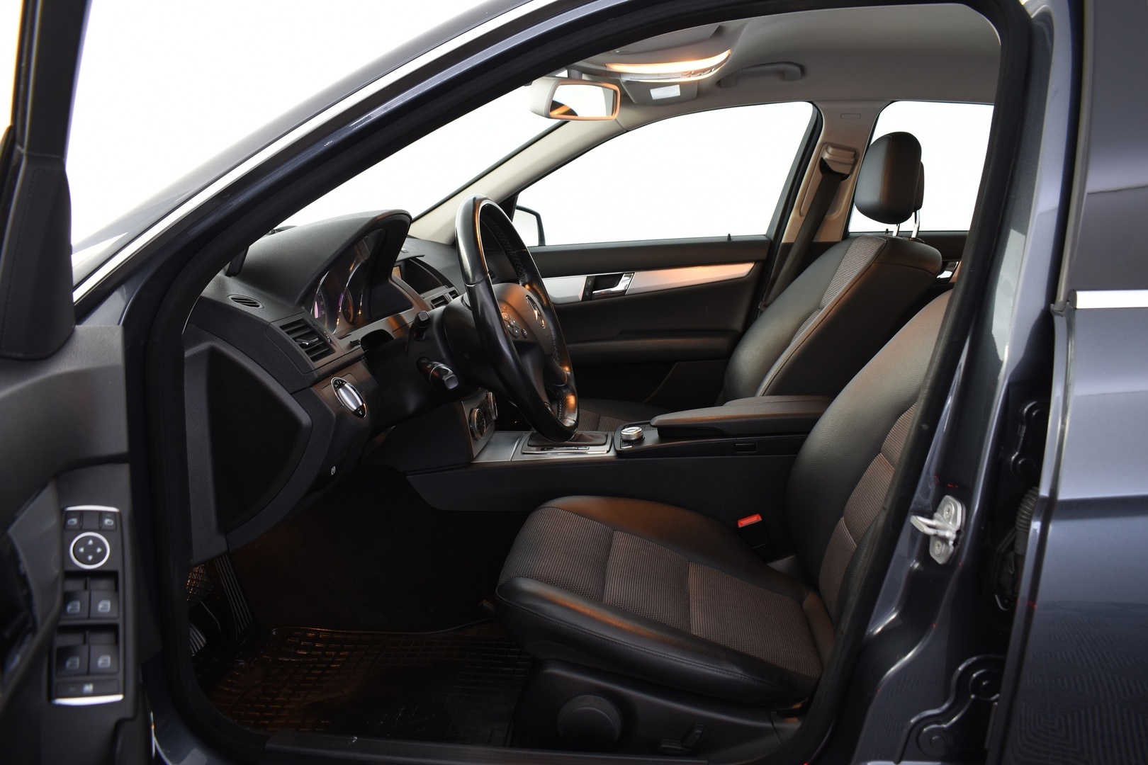MERCEDES-BENZ C 2010