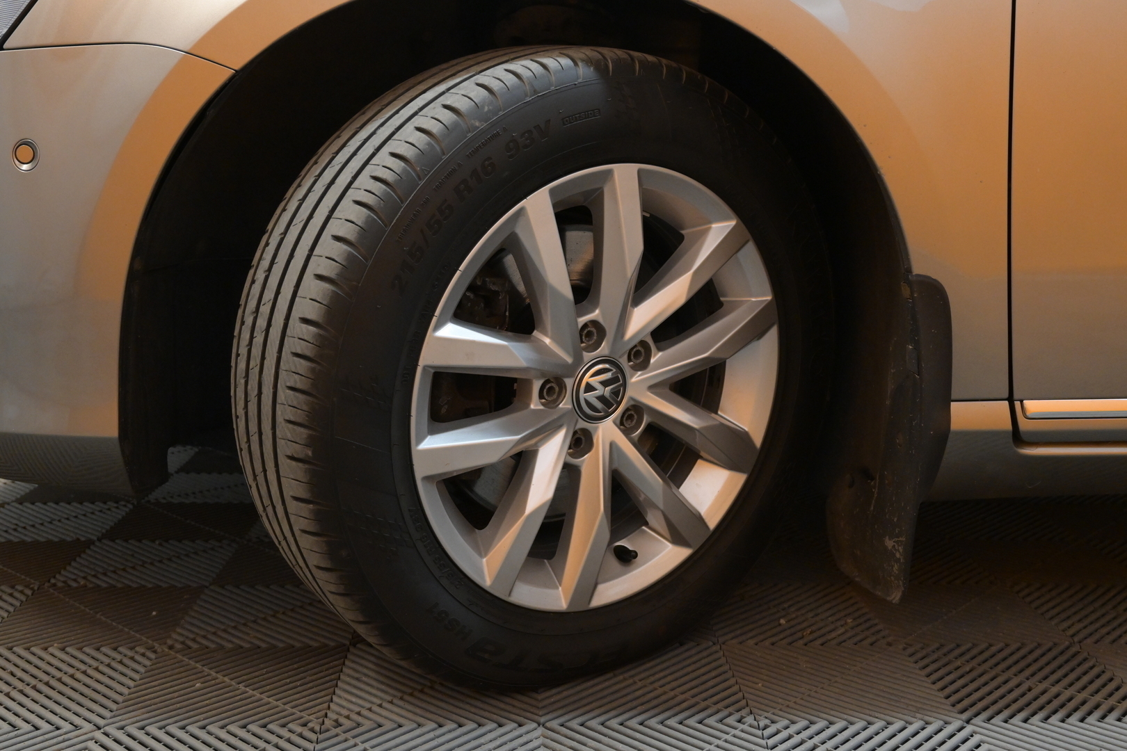 VOLKSWAGEN Passat 2012