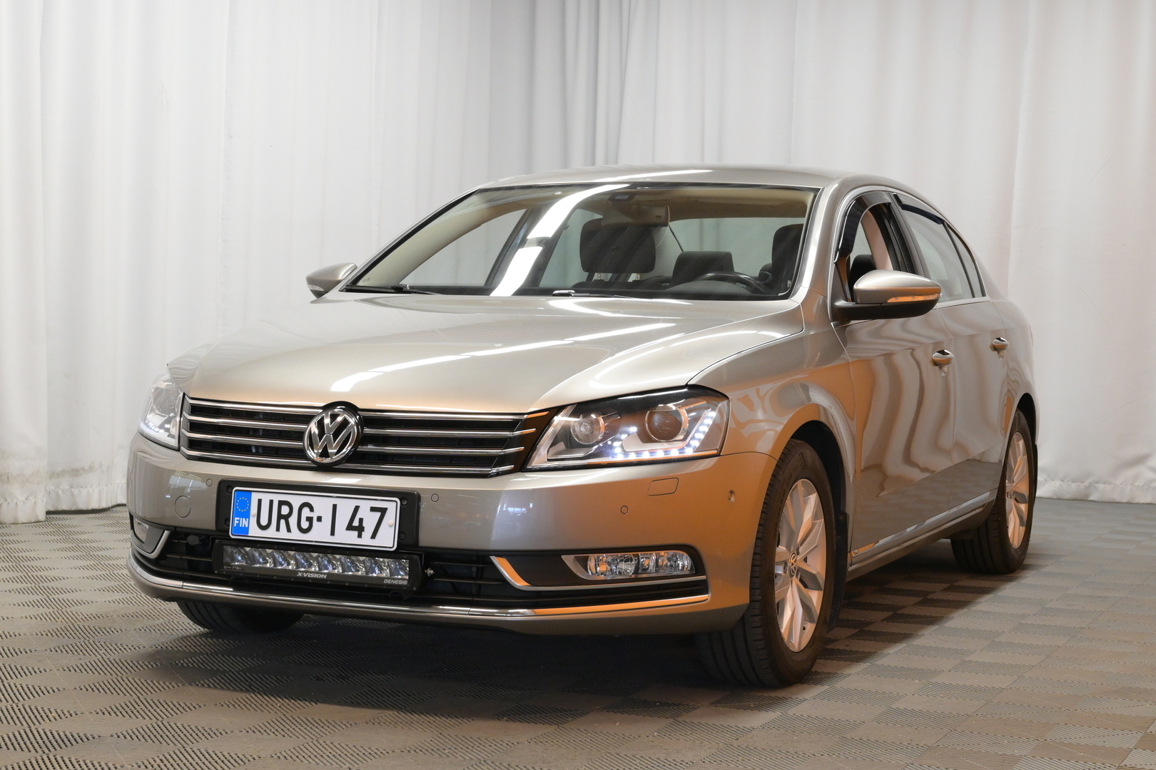 VOLKSWAGEN Passat 2012