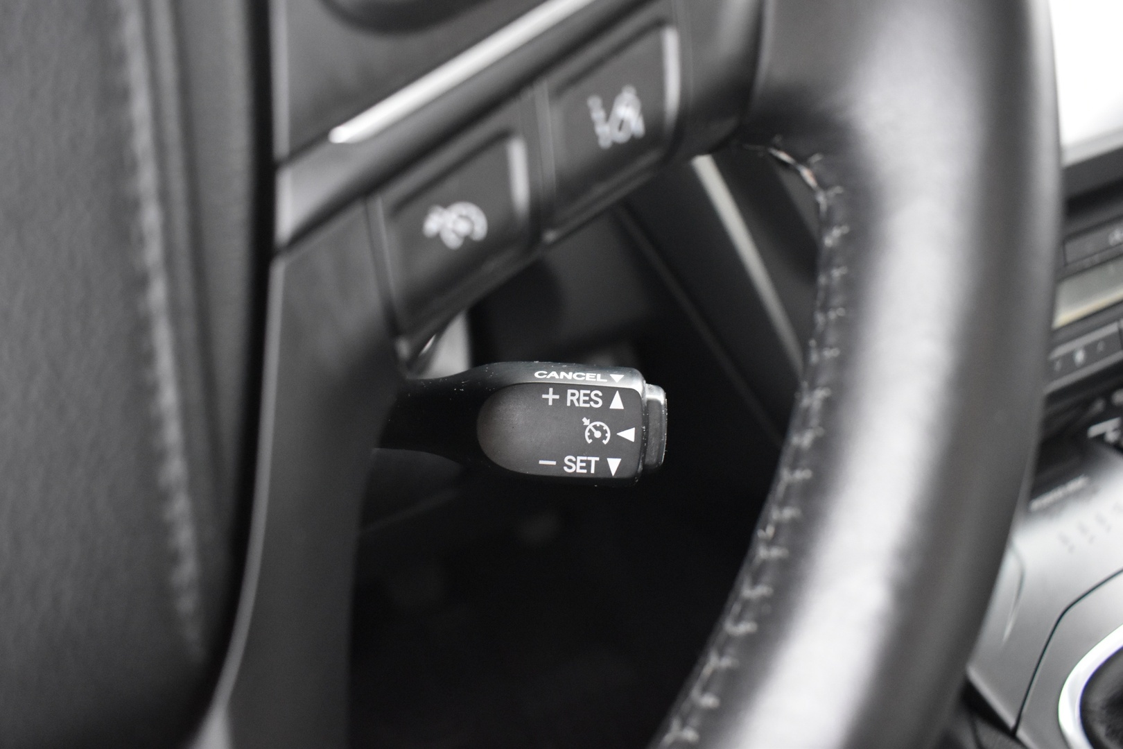 TOYOTA Avensis 2016