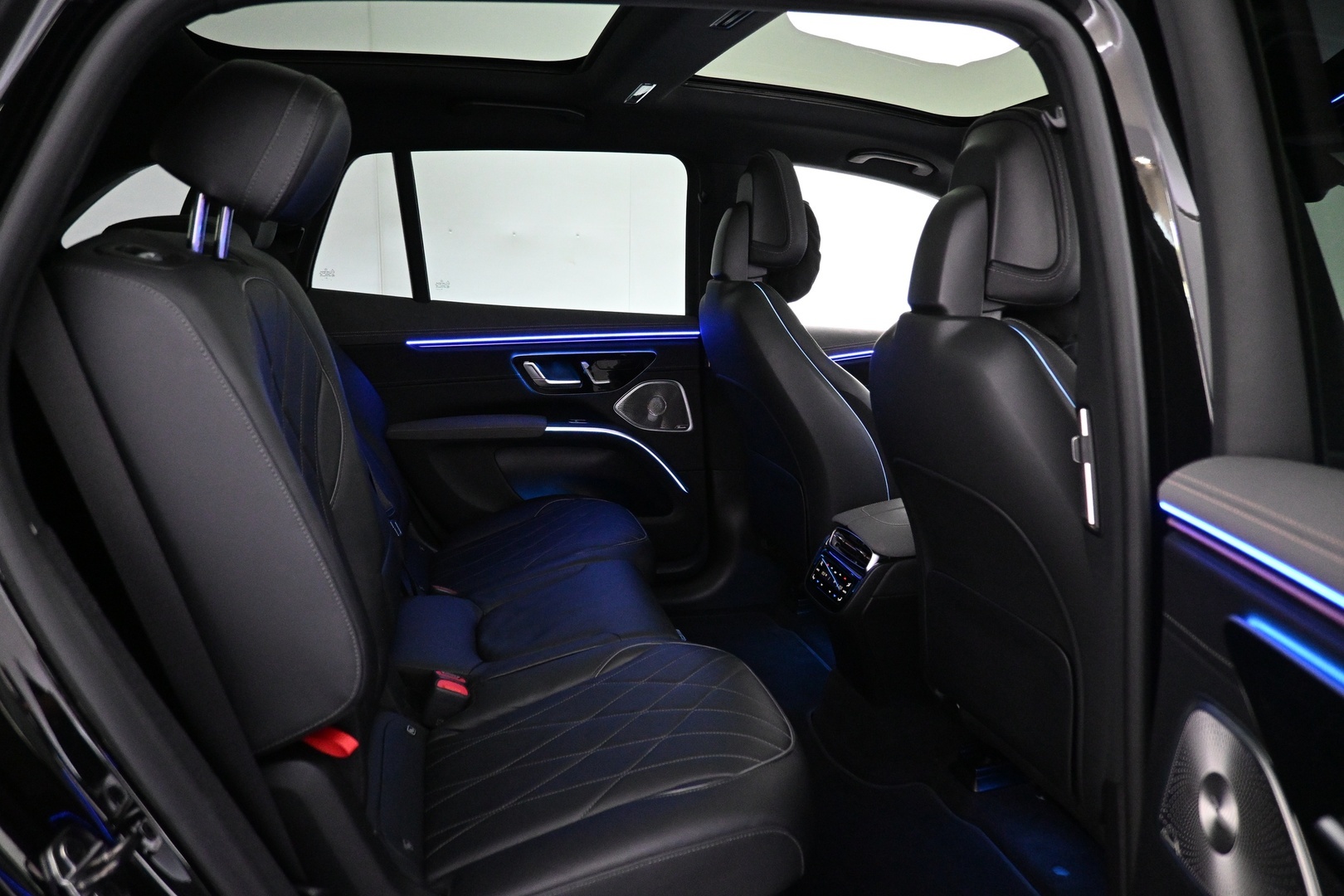 MERCEDES-BENZ EQS SUV 2023