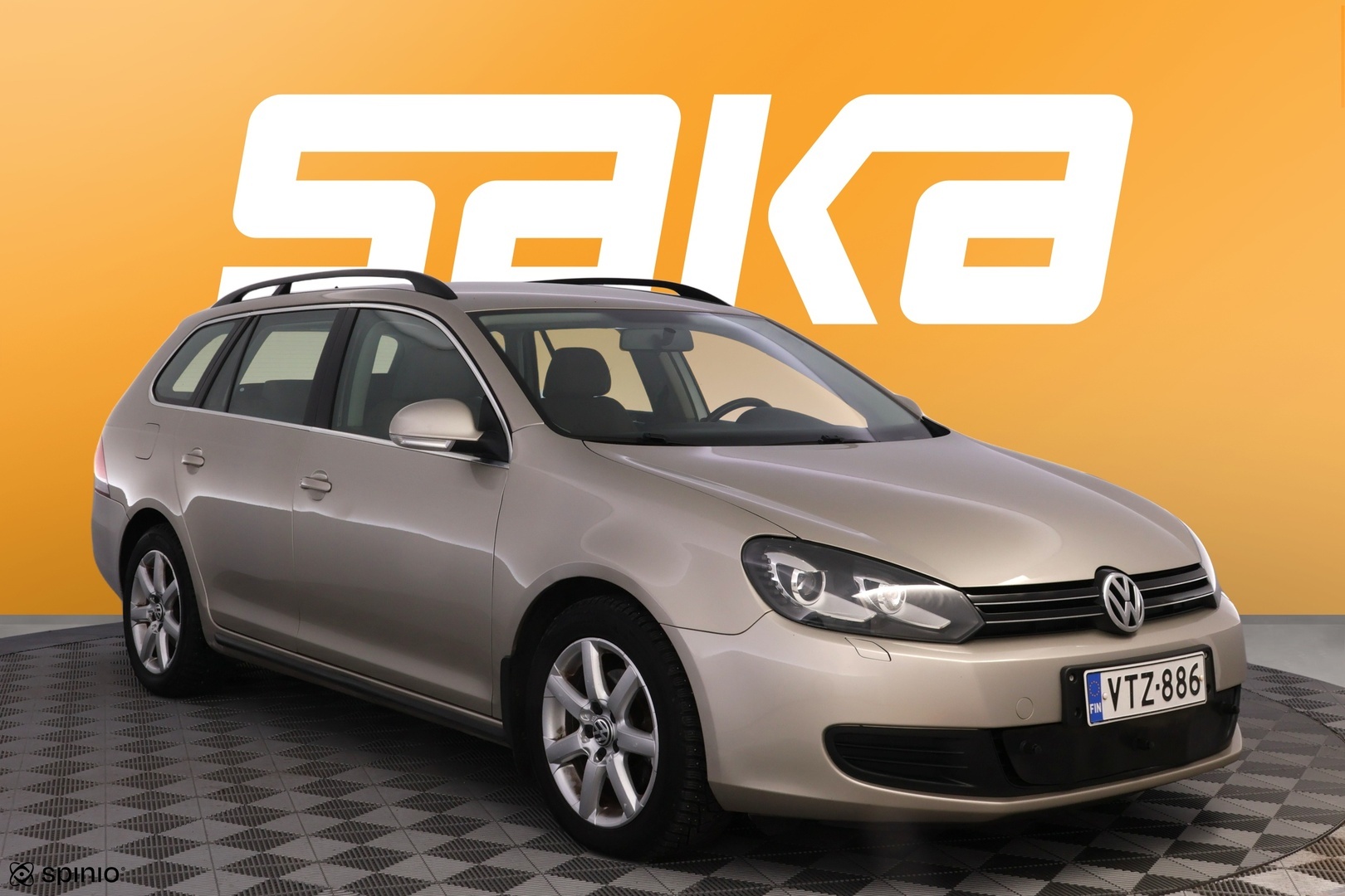 VOLKSWAGEN Golf 2012