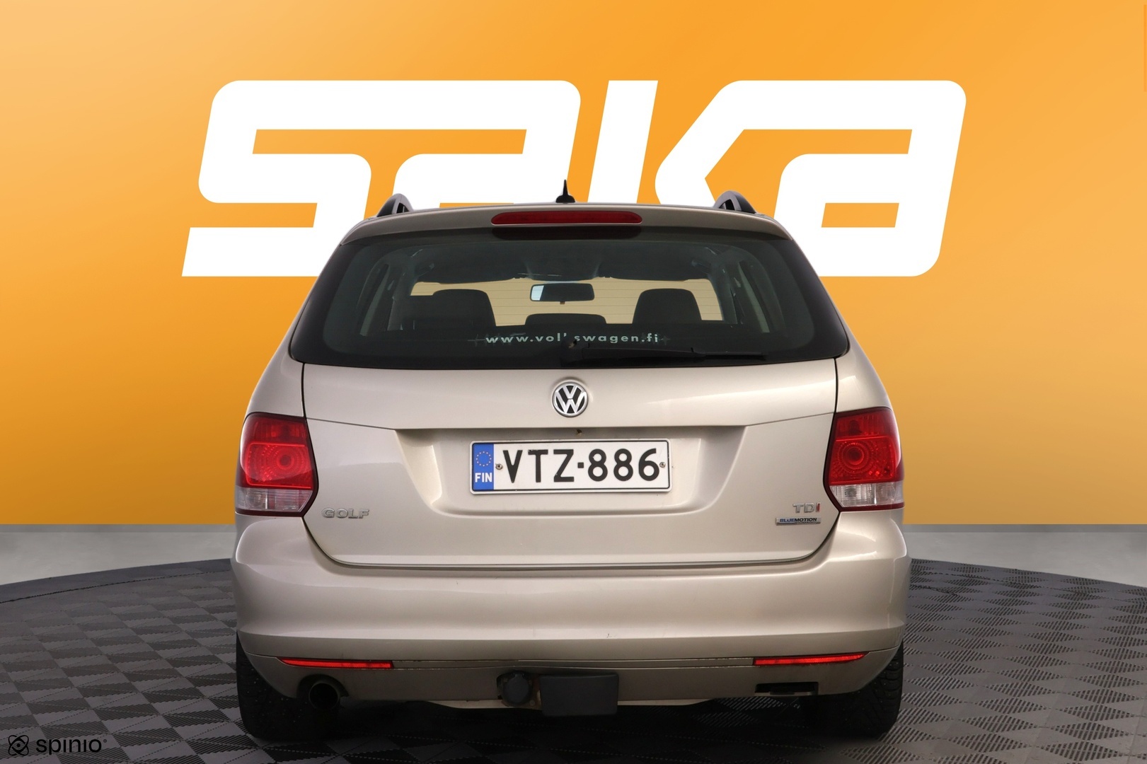 VOLKSWAGEN Golf 2012