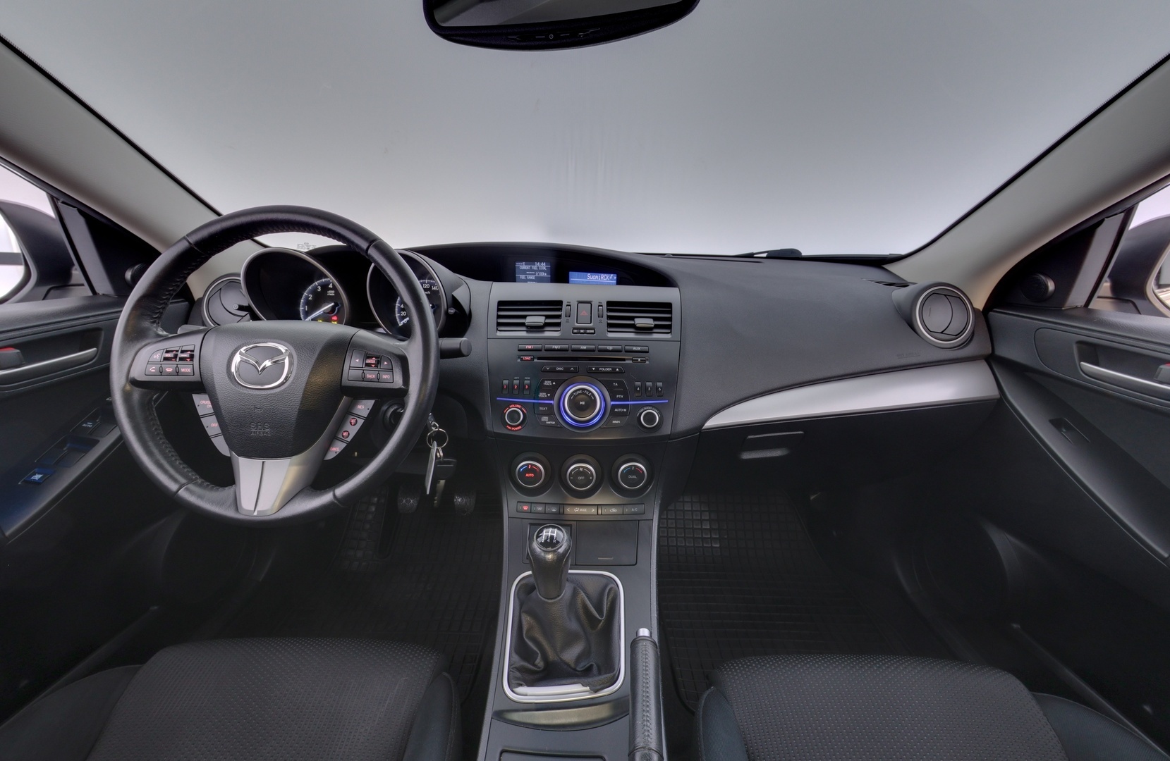 MAZDA 3 2012
