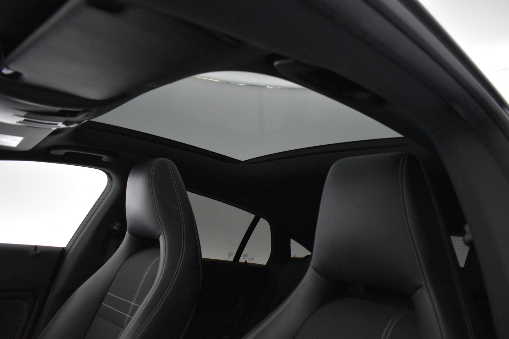 MERCEDES-BENZ CLA 2016