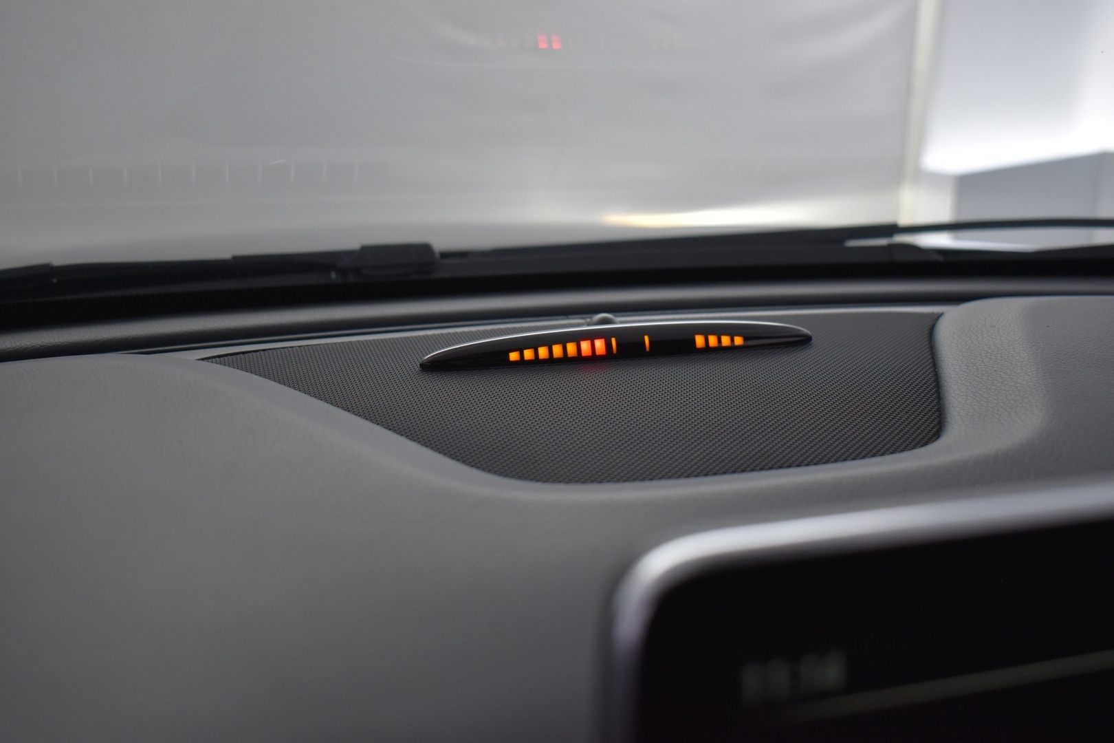 MERCEDES-BENZ CLA 2016