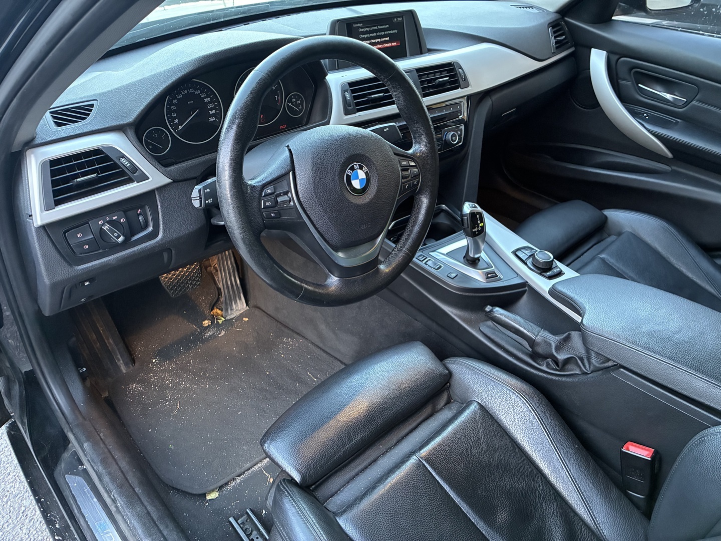 BMW 330 2018