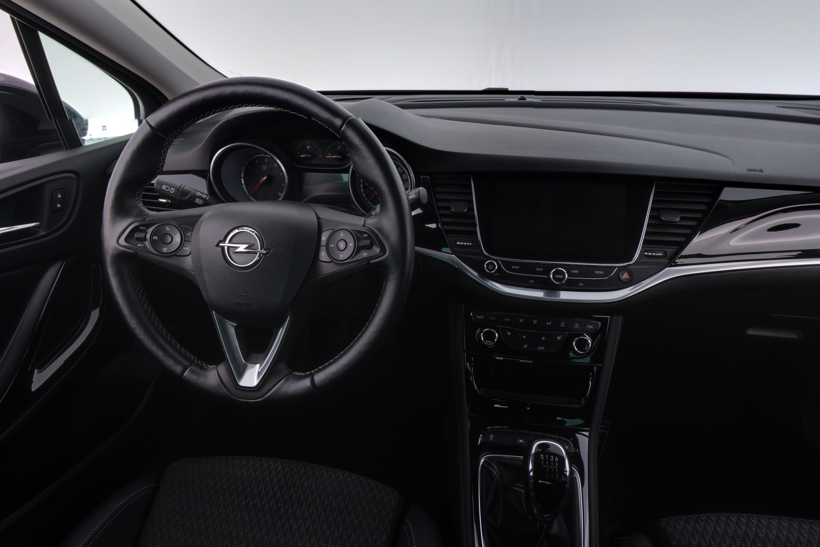 OPEL Astra 2018