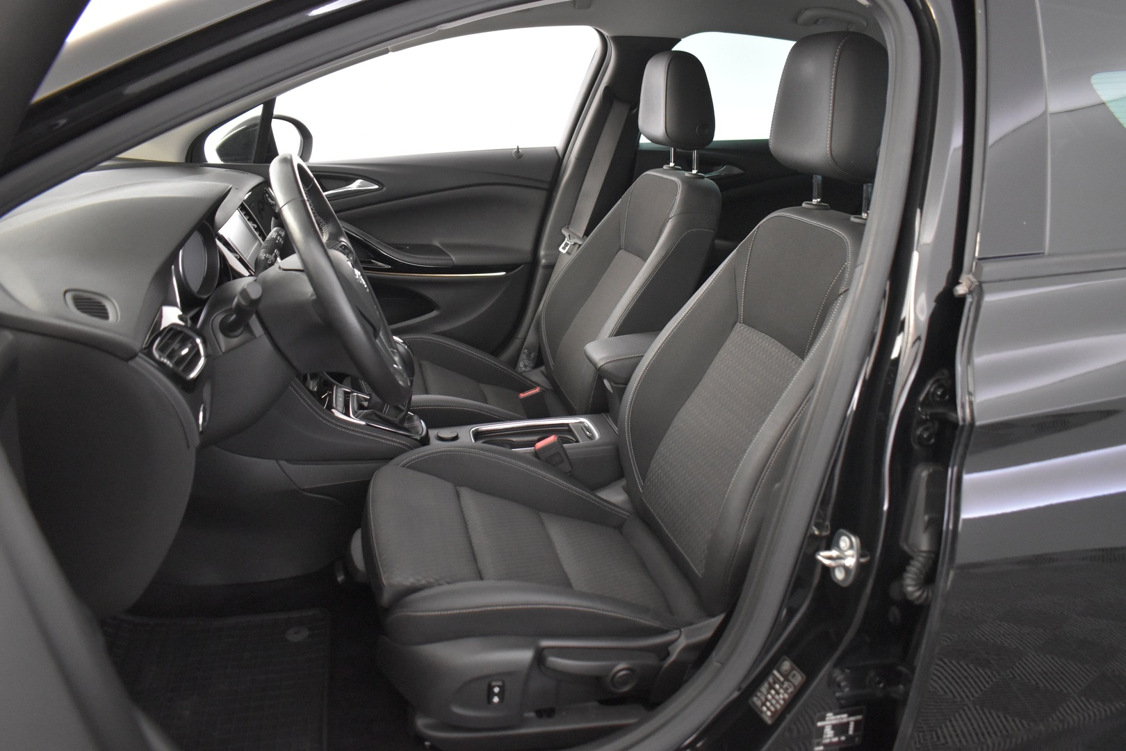 OPEL Astra 2018