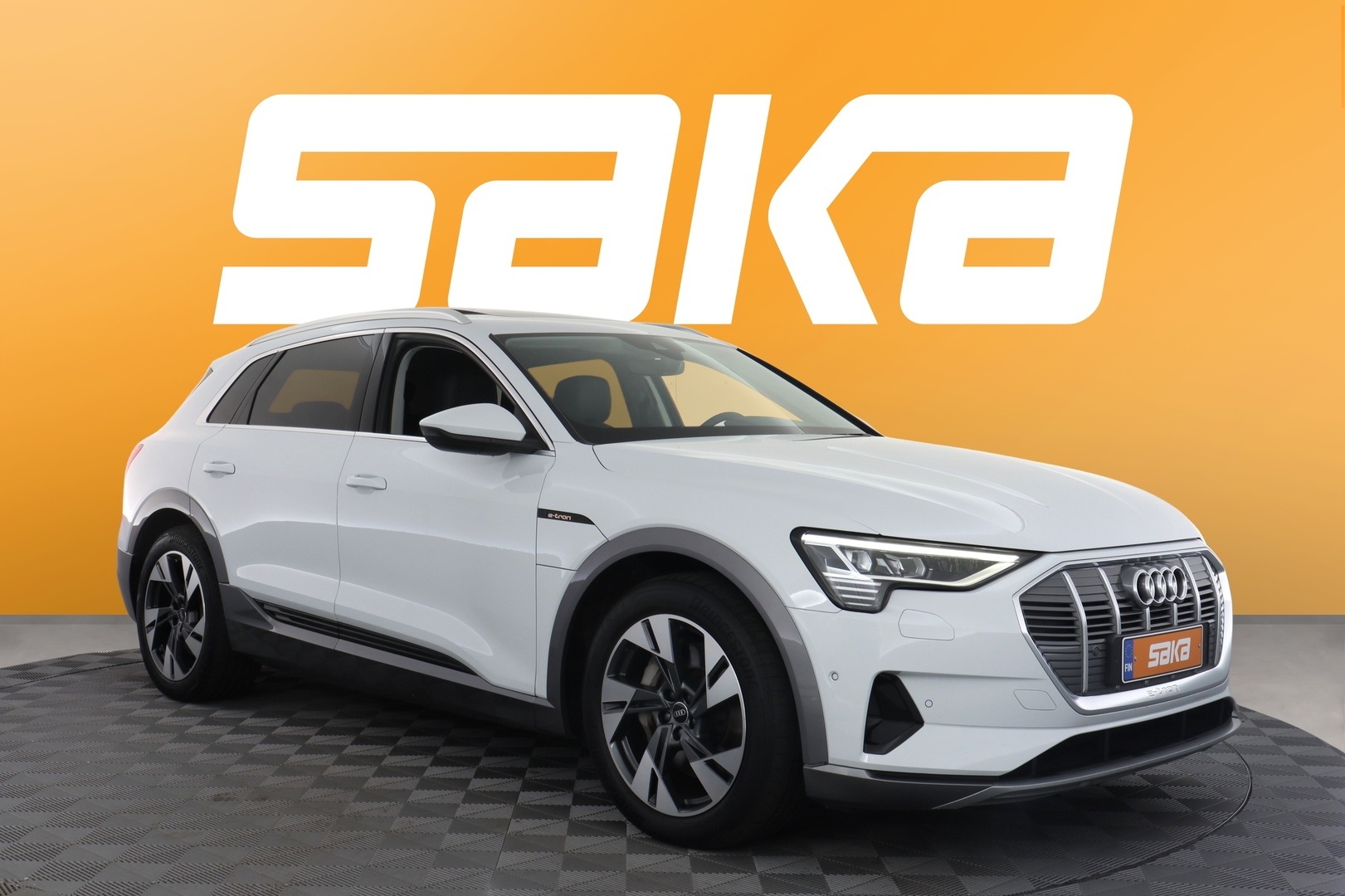 AUDI e-tron 2023