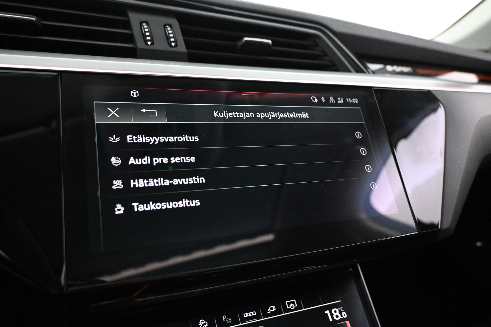 AUDI e-tron 2023