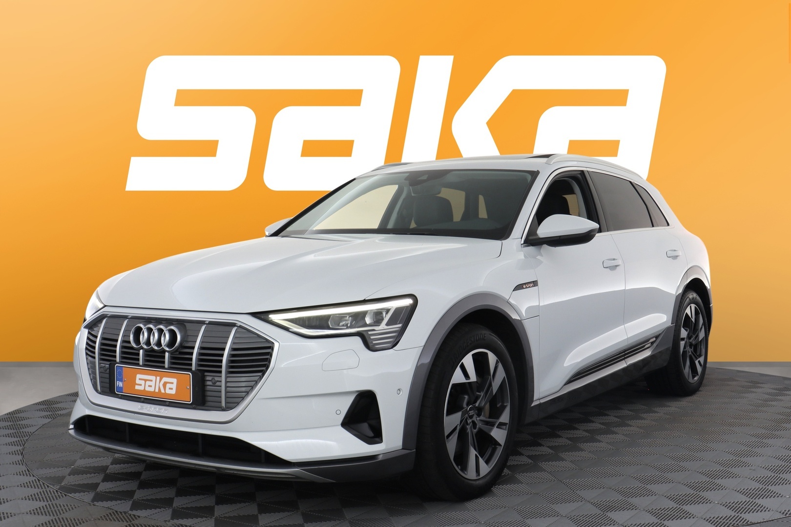 AUDI e-tron 2023