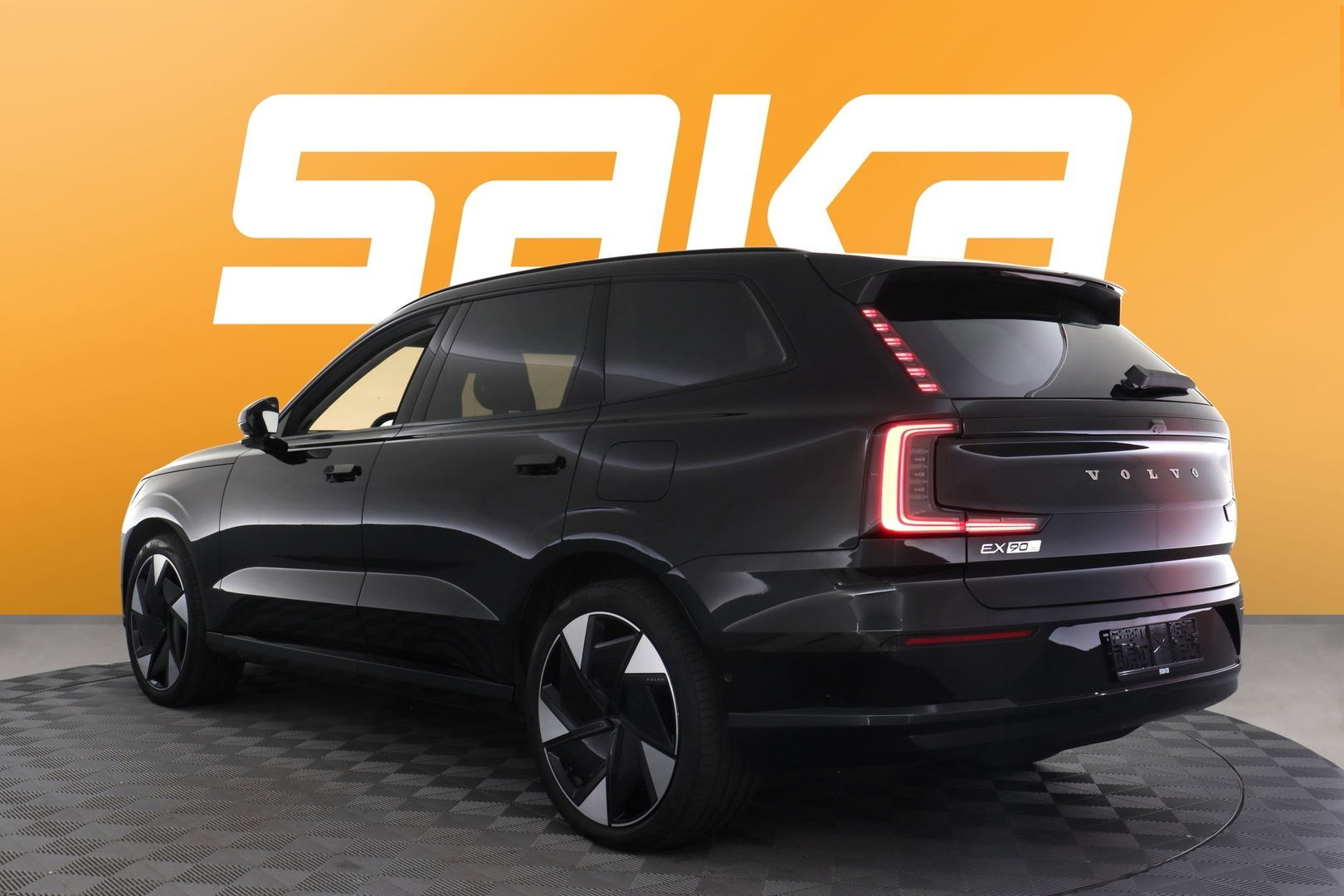 VOLVO EX90 2025
