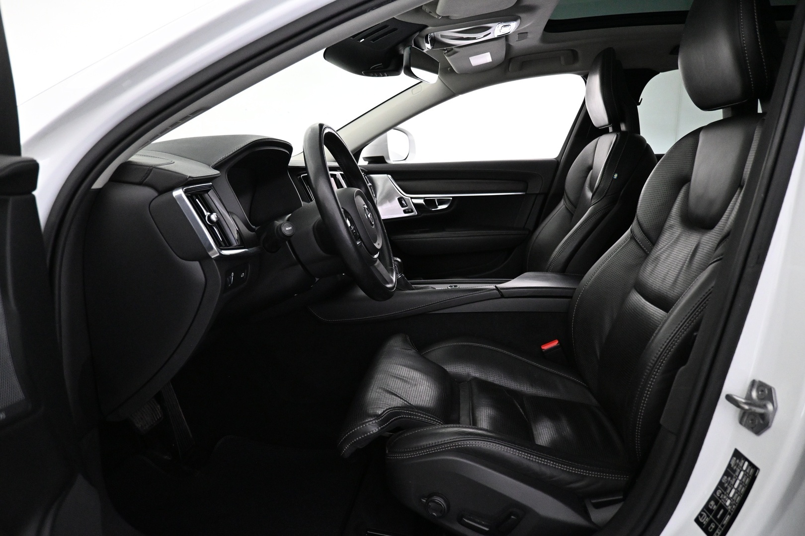 VOLVO V90 Cross Country 2017