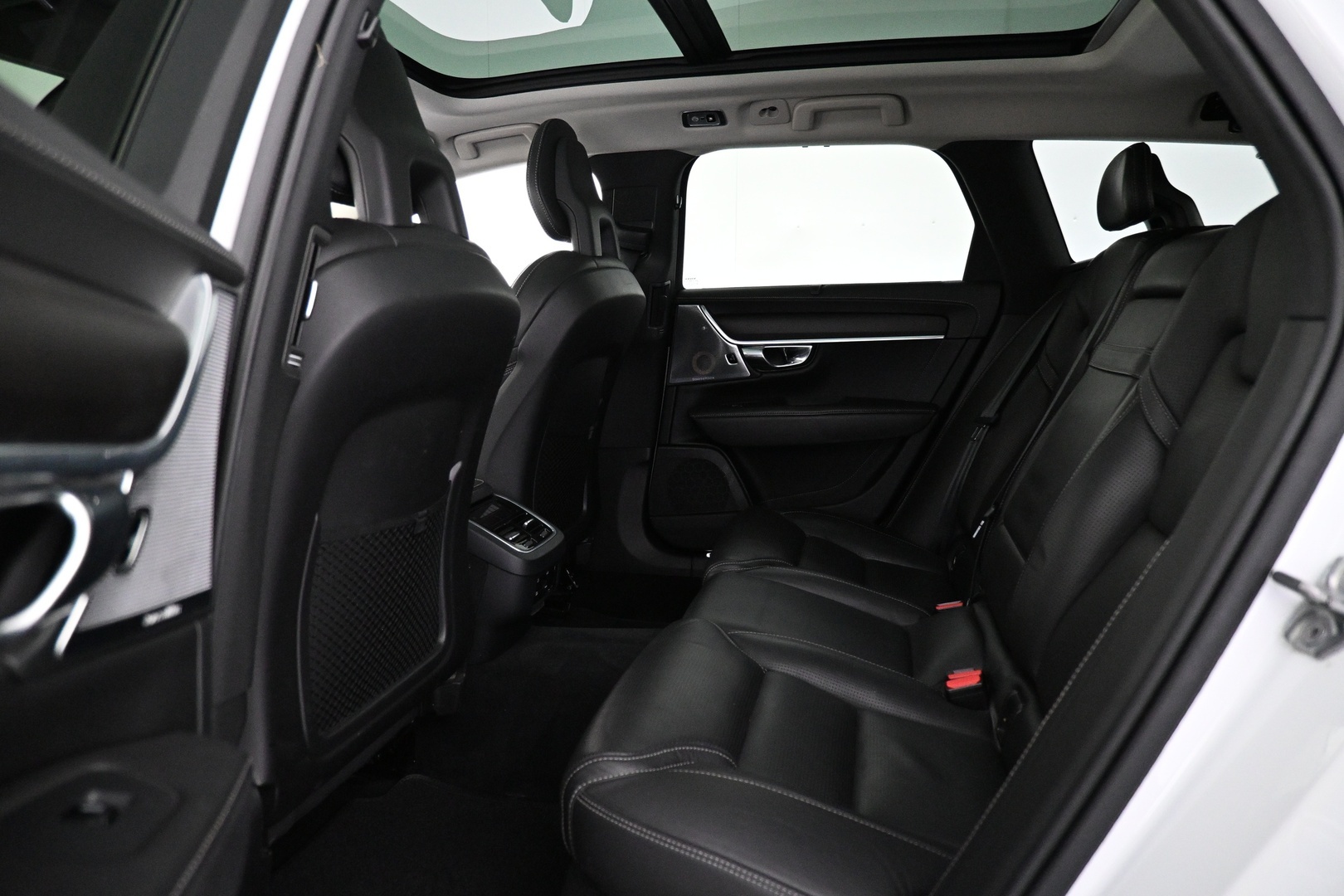 VOLVO V90 Cross Country 2017