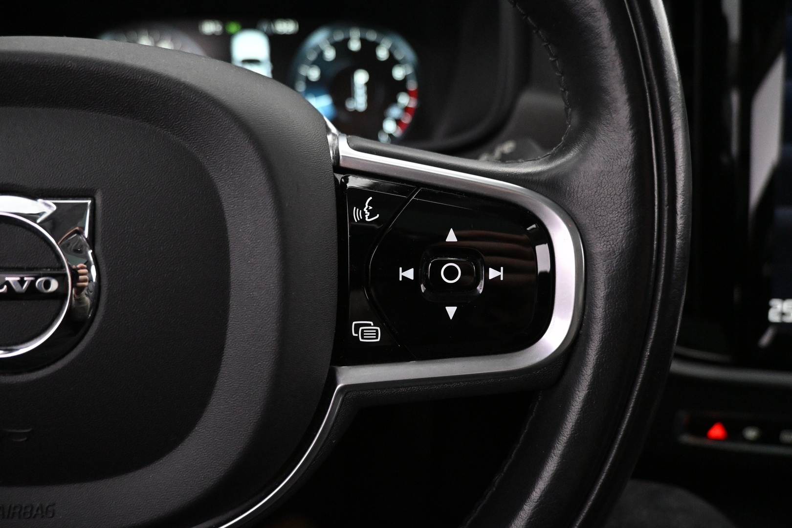 VOLVO V90 Cross Country 2017