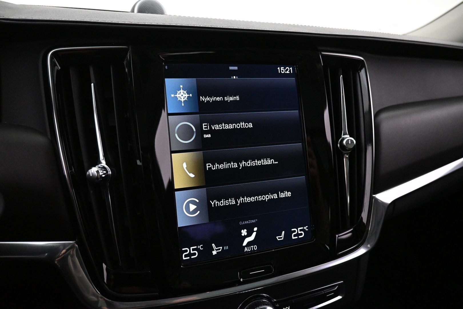 VOLVO V90 Cross Country 2017