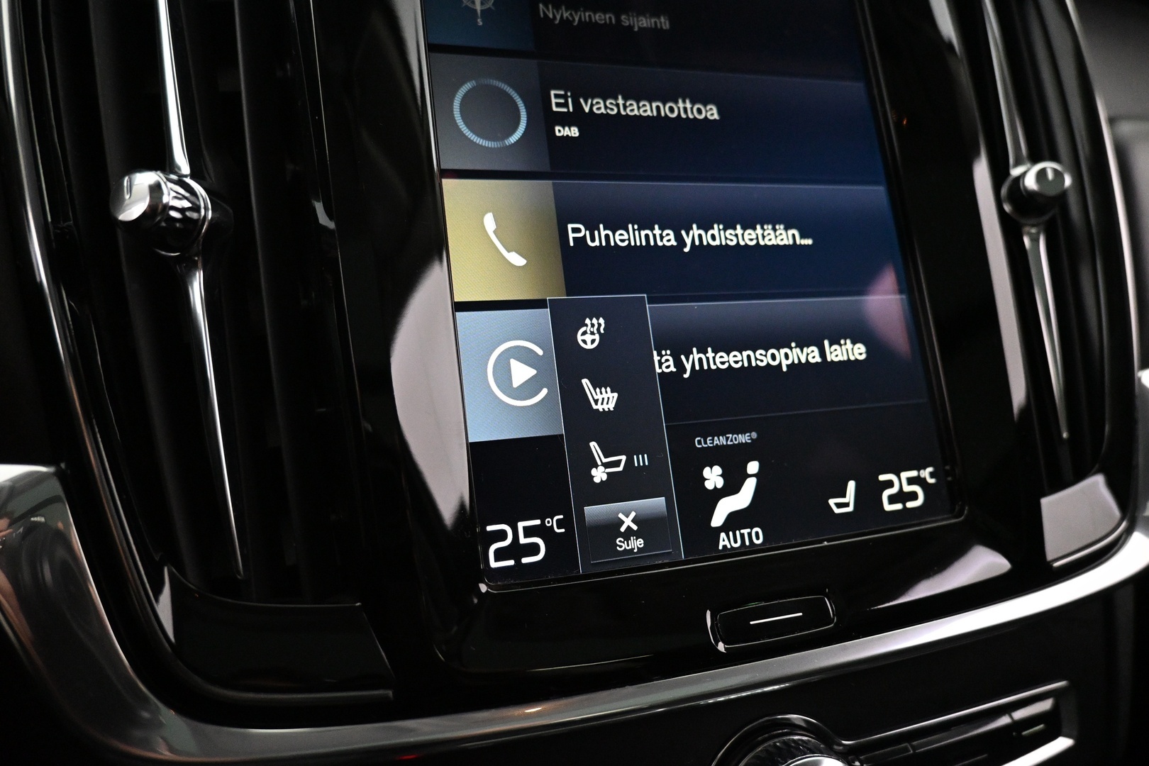 VOLVO V90 Cross Country 2017