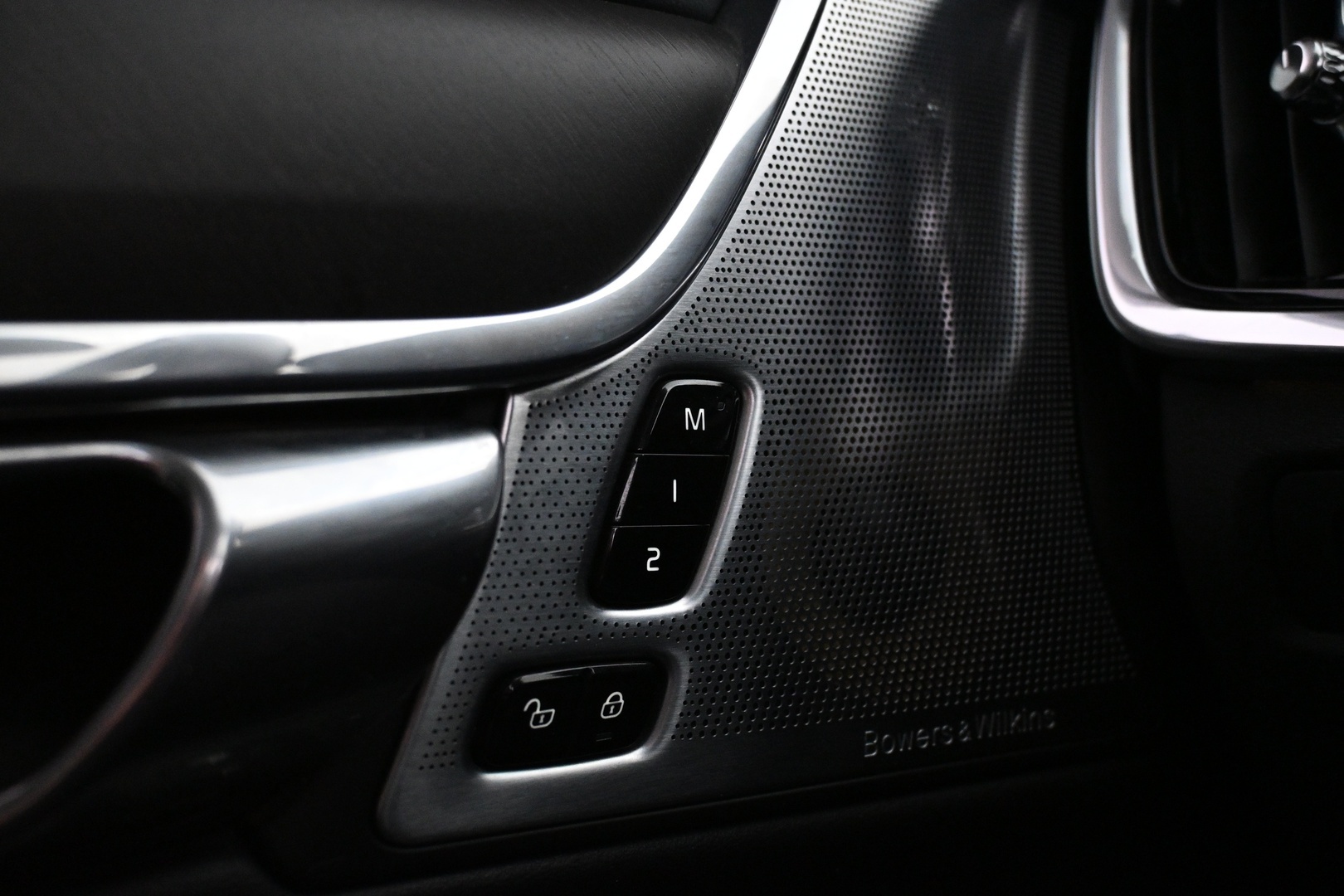 VOLVO V90 Cross Country 2017