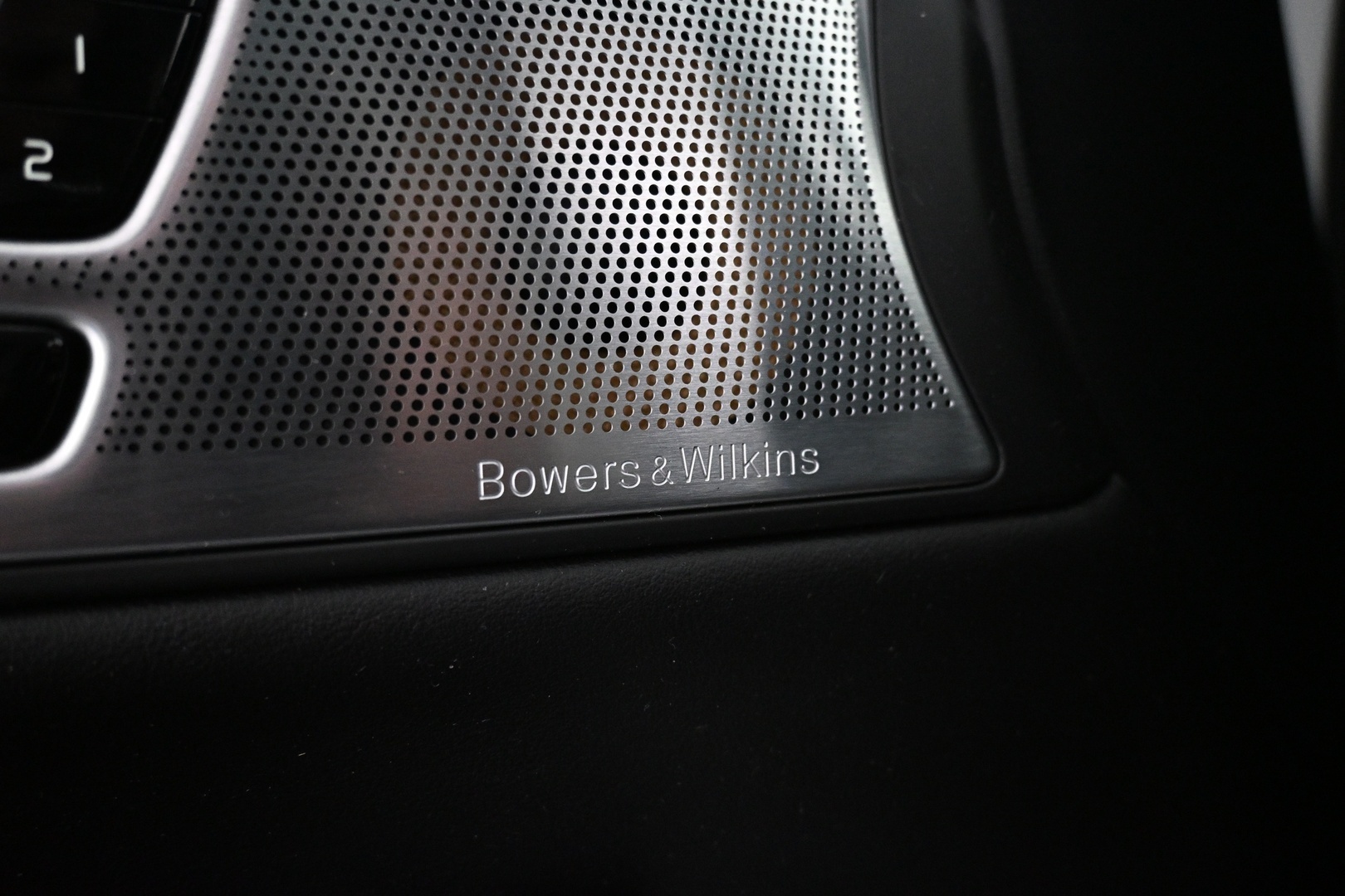 VOLVO V90 Cross Country 2017