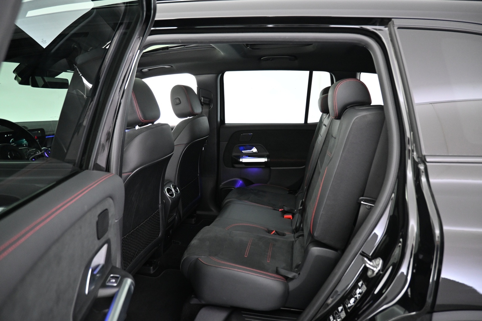 MERCEDES-BENZ EQB 2022