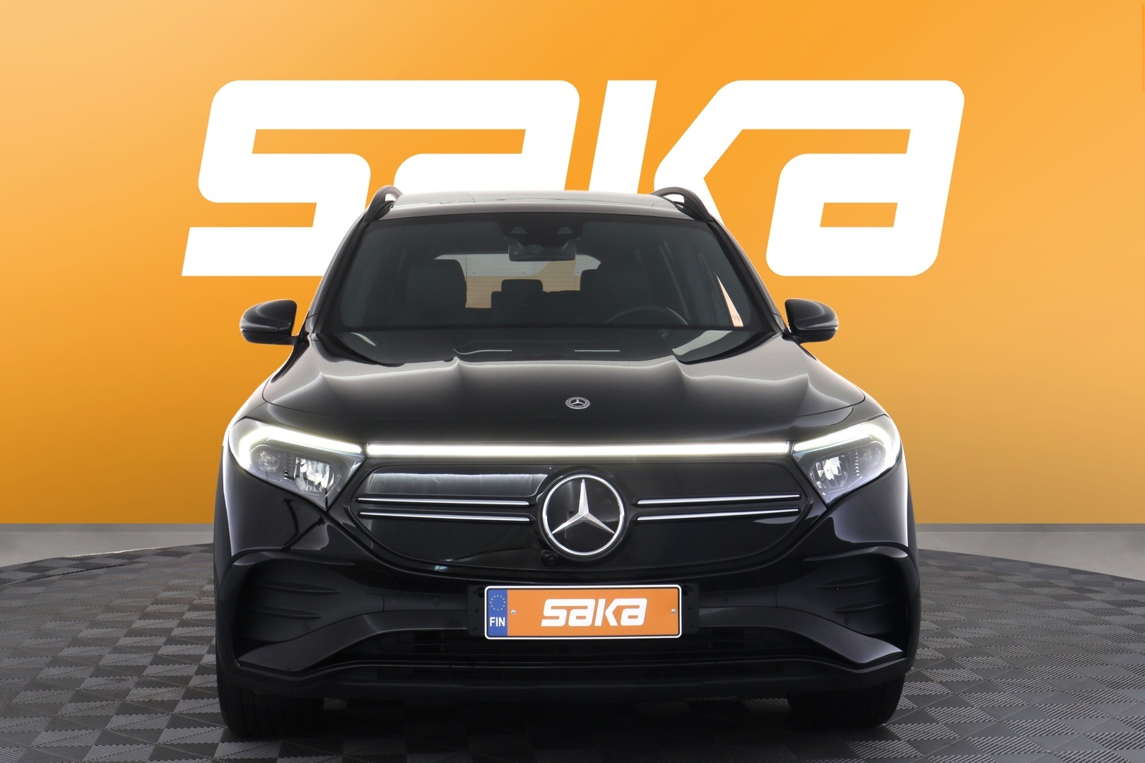 MERCEDES-BENZ EQB 2022