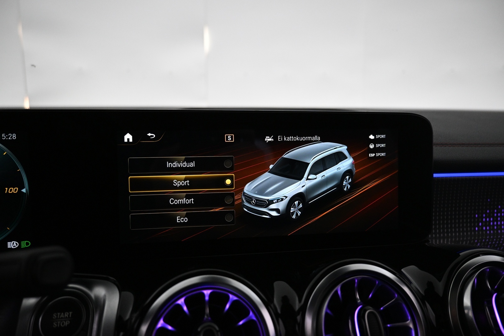 MERCEDES-BENZ EQB 2022