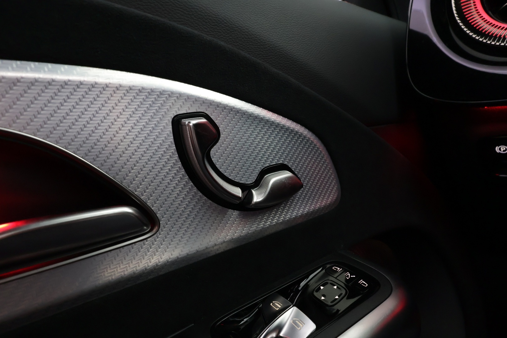 MERCEDES-BENZ CLA 2025