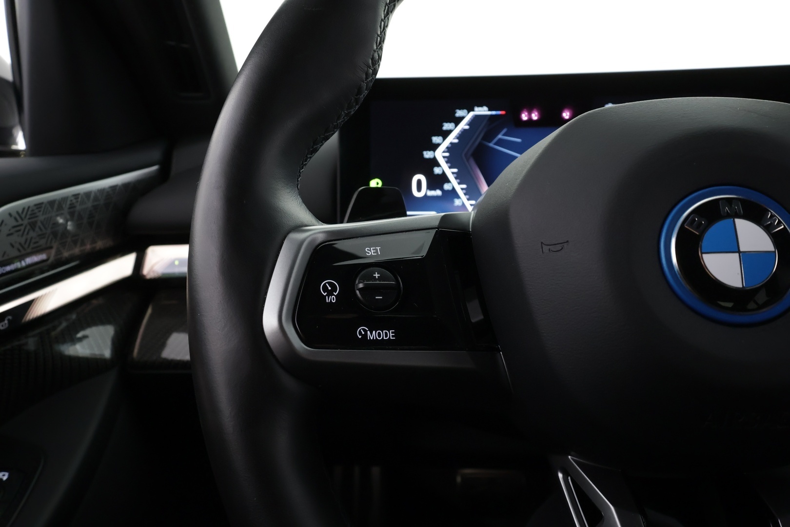 BMW i5 2024