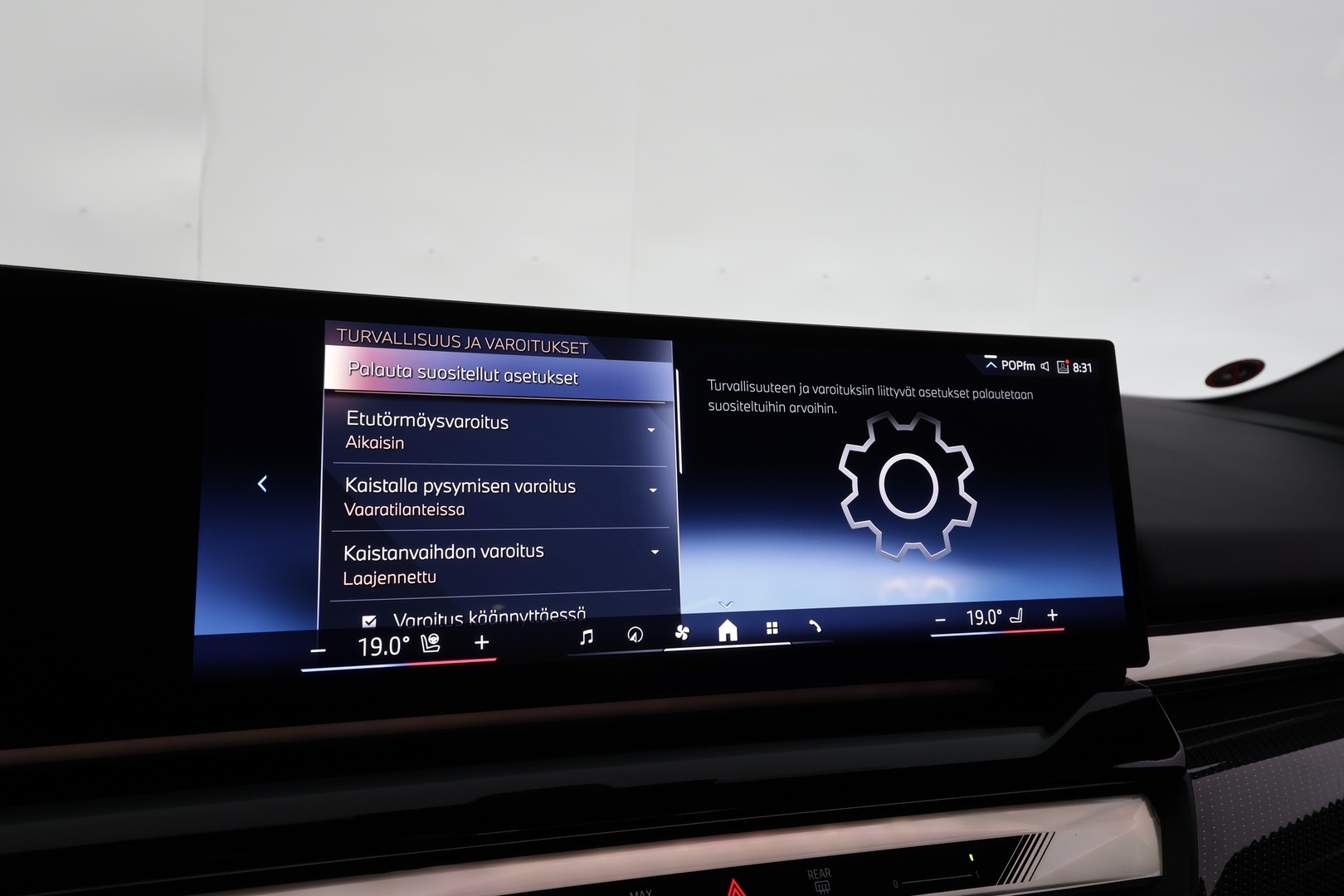 BMW i5 2024