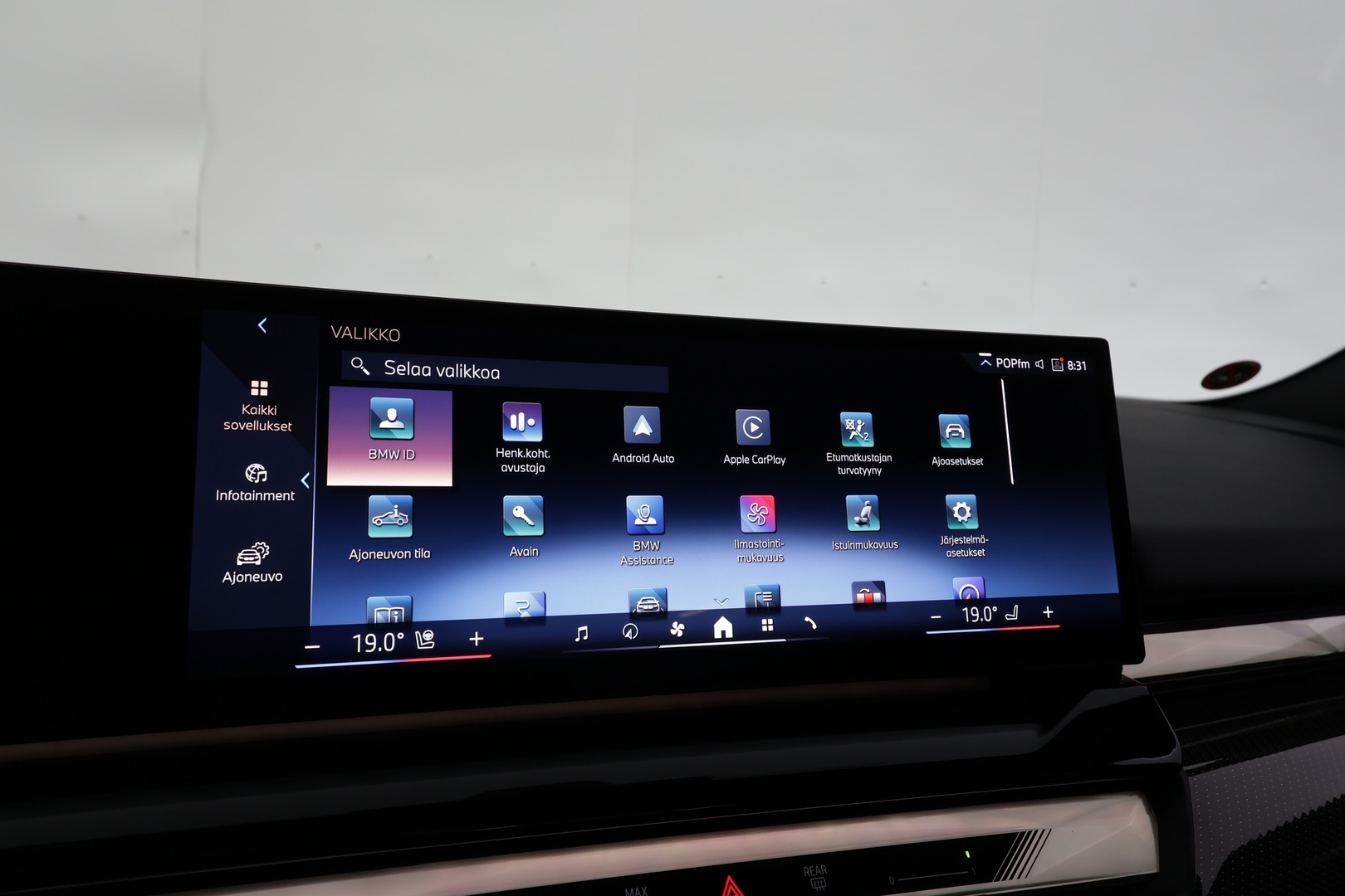 BMW i5 2024