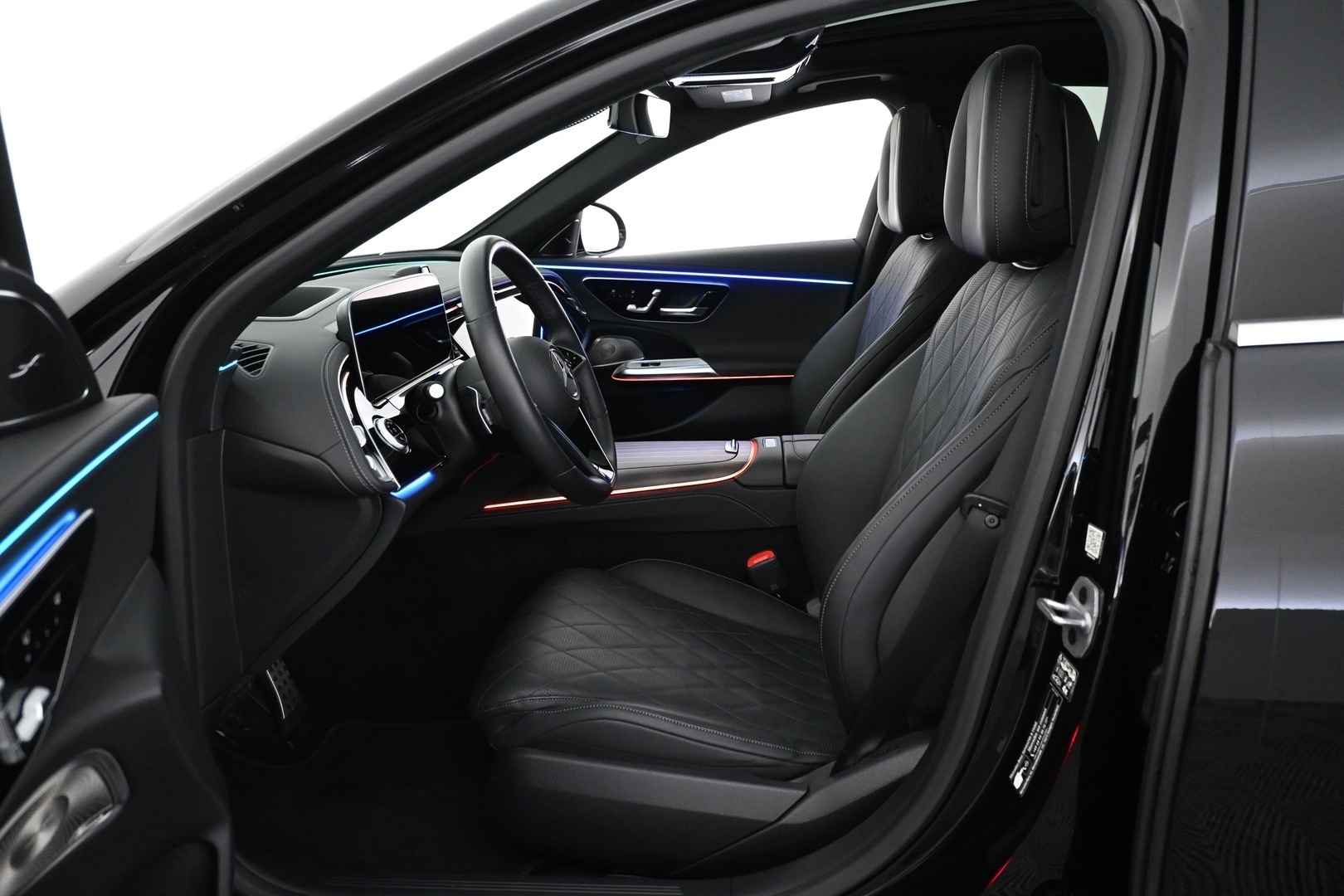 MERCEDES-BENZ E 2024