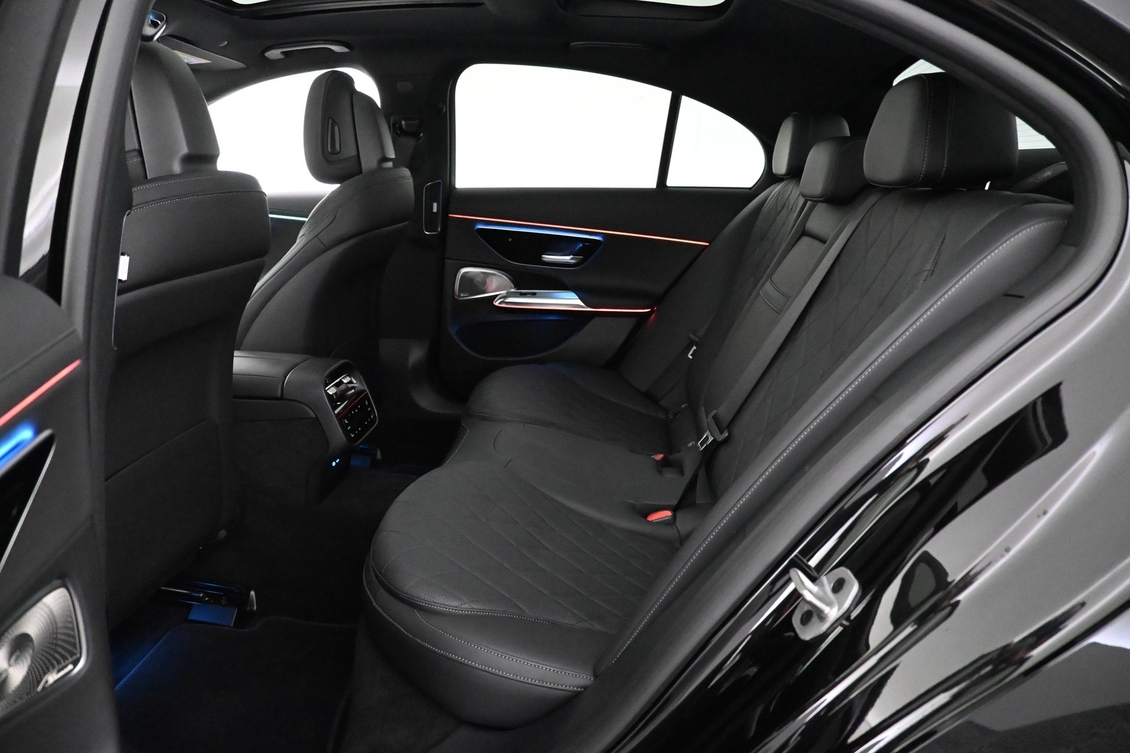 MERCEDES-BENZ E 2024