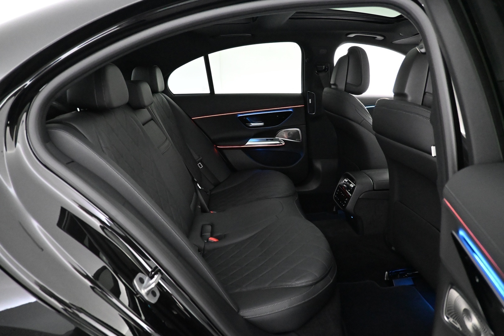 MERCEDES-BENZ E 2024