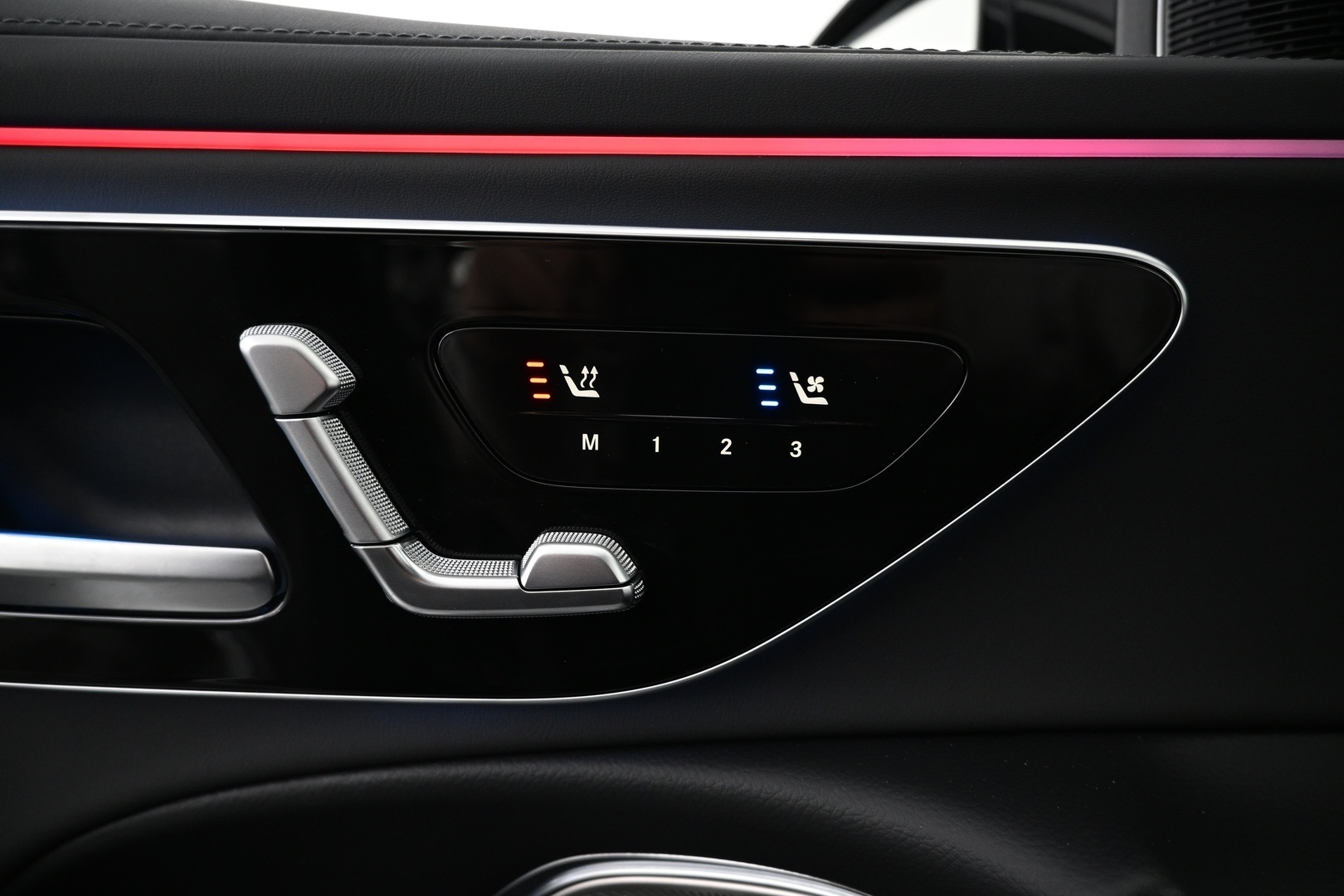 MERCEDES-BENZ E 2024