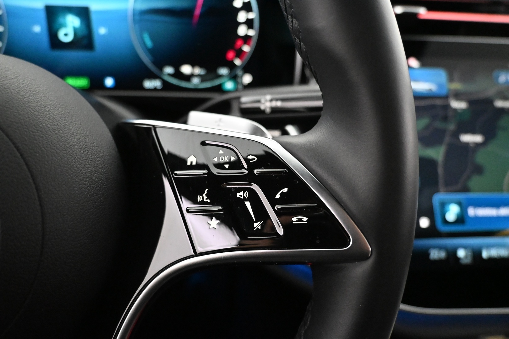 MERCEDES-BENZ E 2024