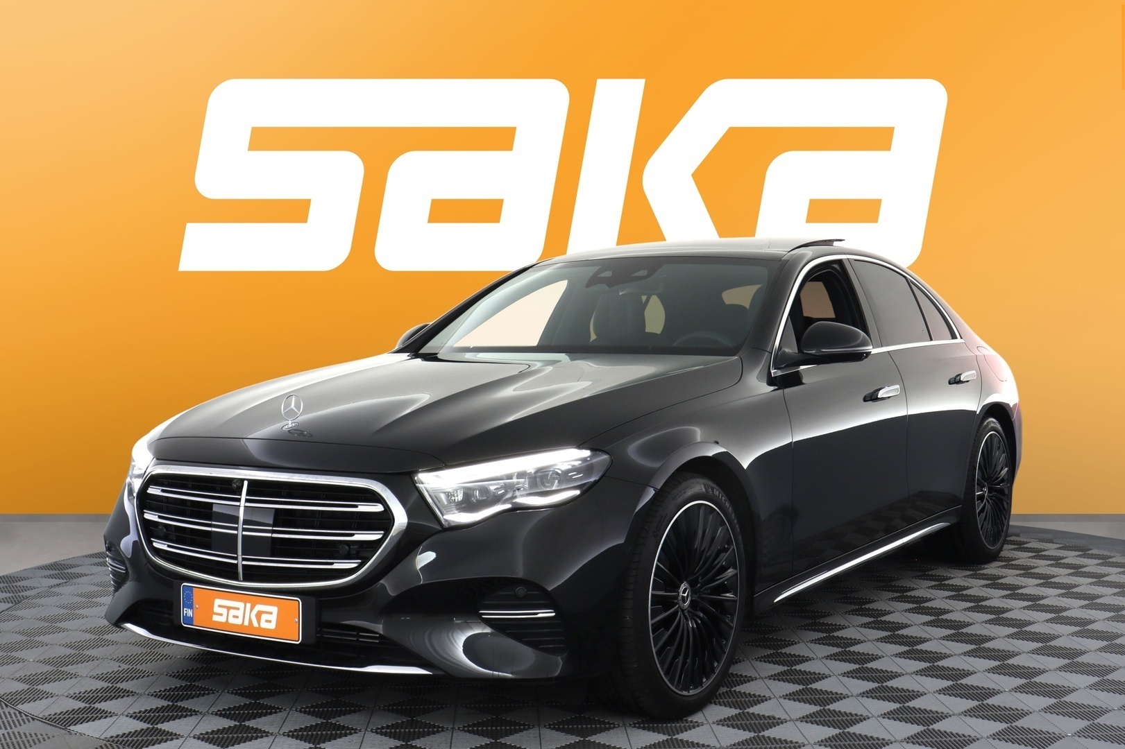 MERCEDES-BENZ E 2024