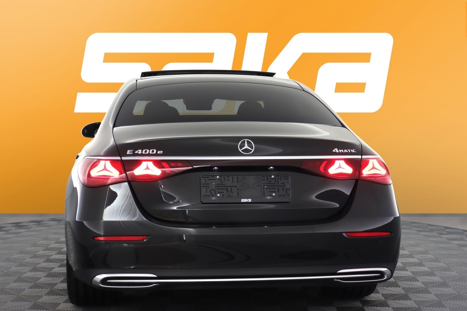 MERCEDES-BENZ E 2024