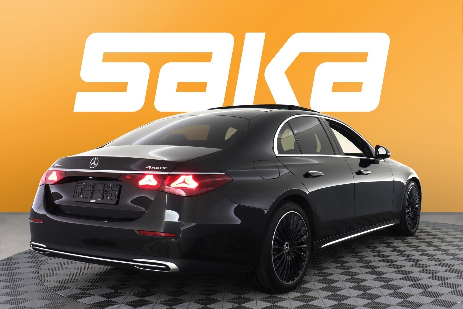 MERCEDES-BENZ E 2024