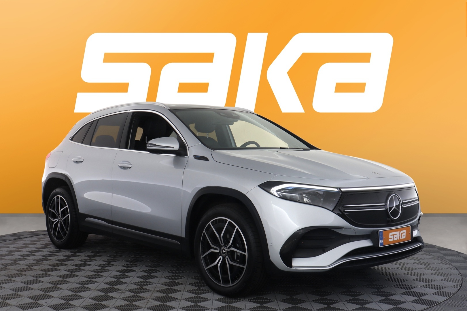 MERCEDES-BENZ EQA 2021