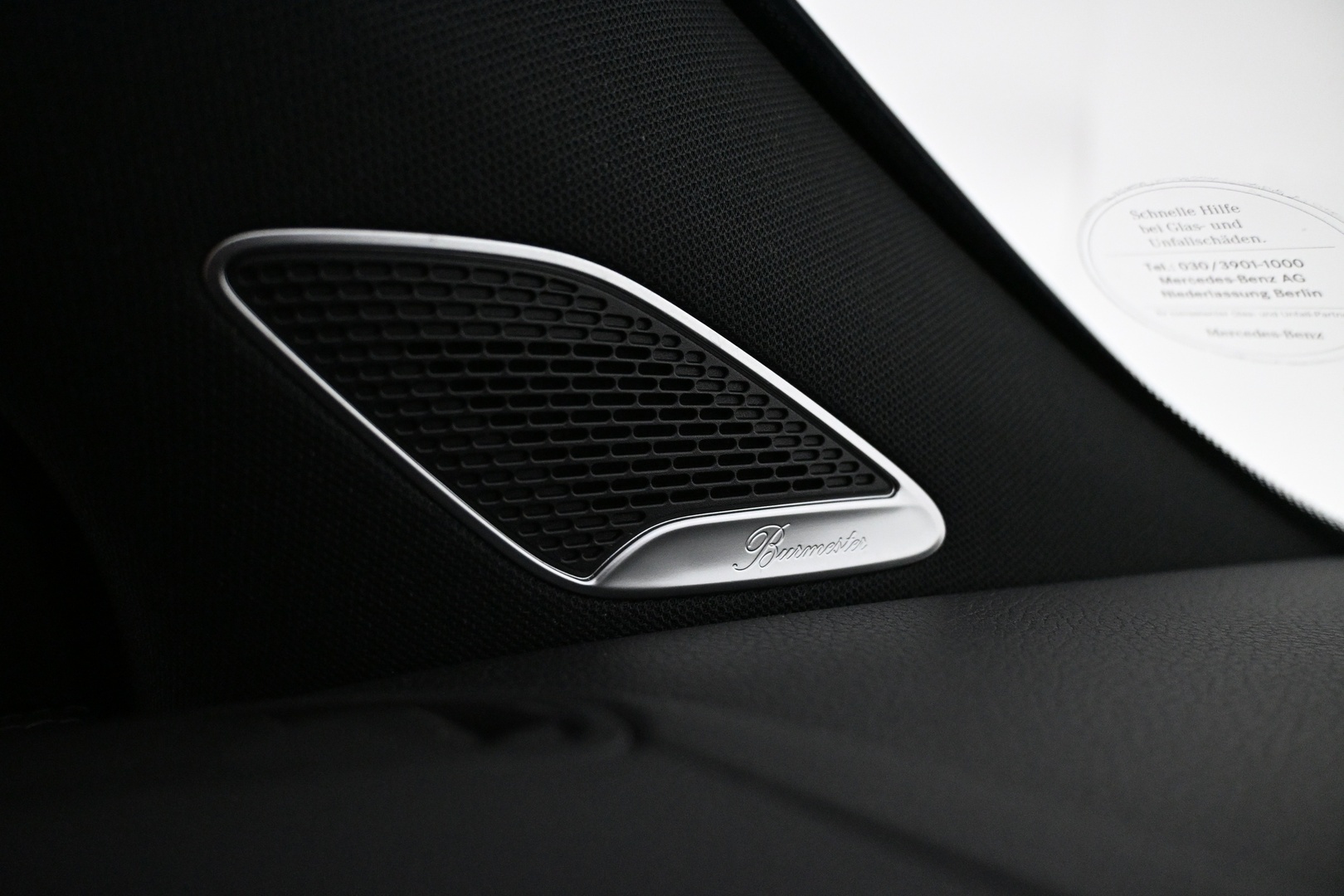 MERCEDES-BENZ EQA 2021