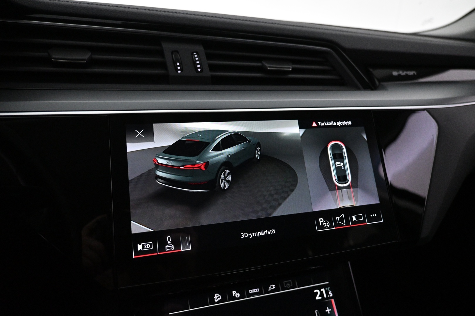 AUDI Q8 e-tron 2024
