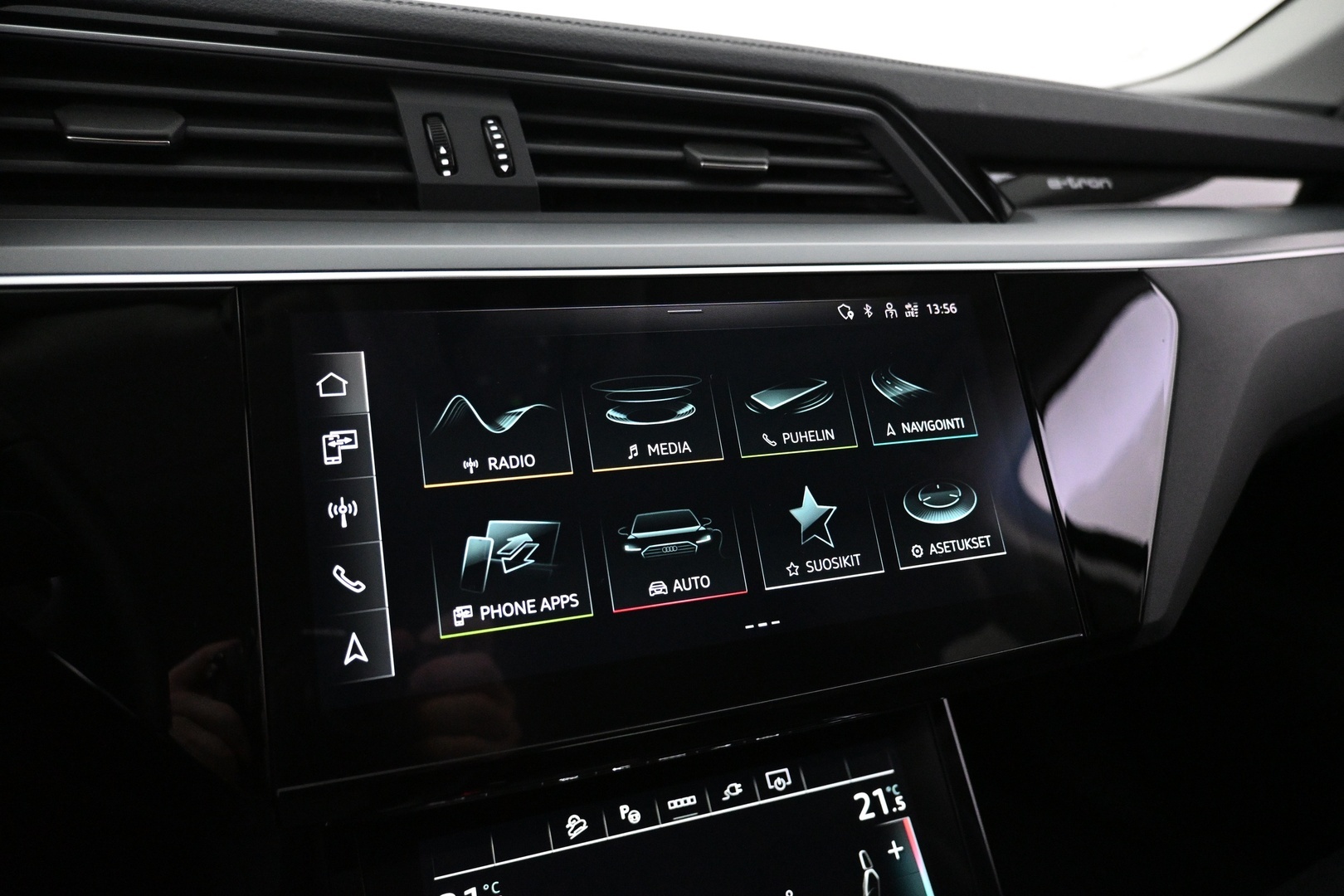 AUDI Q8 e-tron 2024