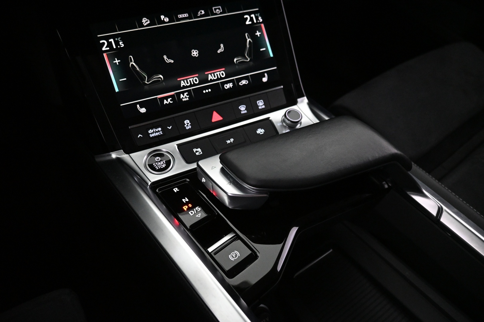 AUDI Q8 e-tron 2024