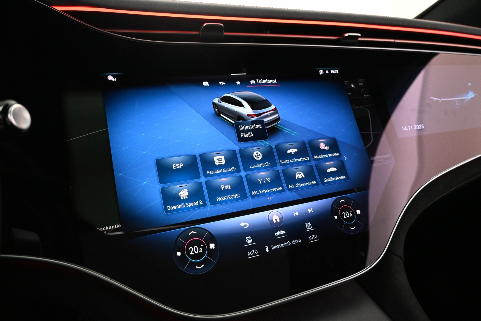 MERCEDES-BENZ EQE SUV 2023